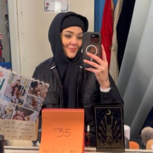 Betty Who Instagram - 17 left @hadestown 💐

my word for 2024 is MAGIC 🔮
i closed out 2023 performing in a show i never expected to get the chance to perform in, meeting people i never expected to befriend let alone call family. i guess if i’ve learned anything in the last year it’s that we really have no idea what is meant for us!!! 

so bring it on universe. 

i’m gonna give my whole heart and soul to these last 17 shows. this experience has pushed me to rediscover myself as a performer, an artist, a friend, a wife… i will forever carry these songs and people in my heart no matter what’s next. it’s time for more magic! 

what’s your word for 2024?!