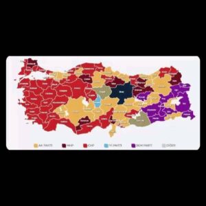 Betül Arım Instagram - Cumhuriyetimizin 100. yıl hediyesi için binlerce teşekkür yaşasın halk yaşasın kadınlar yaşasın hepimiz. Çok güzeliz çok 🤣👭😂👫Eminim ülkemizi de  çok güzelleştireceksiniz. Hep söylüyorum yaşamımız yaptığımız tercihlerin ve seçimlerin bir  toplamı. İnsanın hayatı insanın hayalidir. Onlar hayal etti emek verdi çok çalıştı  ve kazandılar 👭🤝❤️👏 Başarı  istenmediği yere gelmez.. Yenildiğinizi düşünüyorsanız yenilmişsinizdir. Cesur olmadığınızı düşünüyorsanız korkaksınızdır. Kazanmak istiyor fakat kazanmayacağınızı düşünüyorsanız kesinlikle kazanamazsınız. Kaybedeceğinizi düşünüyorsanız çoktan kaybetmişsinizdir. Dışarıdaki dünyaya çıktığınızda anlayacaksınız ki başarı ancak onu istediğiniz taktirde gelecektir. Her şey insanın kafasında biter.Alt edildiğinizi düşünüyorsanız alt edilmişsinizdir. Yükselmek için yüksek düşünmelisiniz. Bir ödülü kazanmadan önce kendinizden emin olmalısınız. Yaşam savaşını kazanan her zaman en güçlü ya da en hızlı olan değildir. Eryada  geç kazanan kişi, kazanacağını önceden düşünebilen kişidir. Arnold Palmer 📚🖍️Güzel anlar ve anılar biriktireceğimiz nice günlerimiz olması dileğiyle sağlıkla, sevgiyle, adaletle, bolluk bereketle, muhabbetle ama hep sanatla barış içinde özgürce yaşayalım 👭👏👫🤝🌿🐞🤣❤️

#seçim #yaşasındemokrasi #kadınhakları #belediyebaşkanı #başarı #emek #hayaletkazan