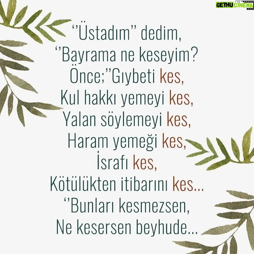 Betül Arım - 4.3K Likes - Babalar günü bayramımız da bütün babaların tüm dünyada ama öncelikle Gazze de barış barış barış demesi dileğiyle cimriliğimiz paylaşmaya, adaletsizlik adalete, sevgisizlik sevgiye, ilkellik sanata, gerisini de siz tamamlayın lütfen. Ayna’nın karşısına geçip gözlerimizin içine bakıp neyi kesmemiz gerektiğini sormaya ne dersiniz ??? Bakalım ne cevap gelecek ? Sağlıkla, sevgiyle, adaletle, barışla, bolluk bereketle, muhabbetle ama hep sanatla ve dostlarla kalacağımız bayram gibi bayramlarımız olması dileğiyle 👫🤝👭🌿
#betülarım #betülarımlayaşamasanatı #bayram #adalet #sevgi #sanat #barış
