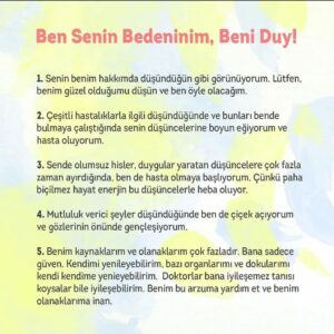Betül Arım Instagram - Dışarda Hiçbir Şey Var oyunumda soruyorum ya; aranızda organlarını bedenini seven var mı ? diye. Bu beden bize armağan ve emanet. E şimdi bizim kültürde de armağana hıyanet etmek olmaz ona iyi bakmamız lazım. Nasıl yapacağımızı o kadar güzel anlatmış ki lütfen okuyun, yaşamınıza geçirin ve paylaşın ki çoğalalım. Yaşamınızda her şey kolaylıkla ve güzellikle olsun bütün olumsuzluklar size deneyim kazandırırken teğet geçsin. Sağlıkla, sevgiyle, adaletle, bolluk bereketle, muhabbetle ama hep sanatla kalalım. 👫🤝📚🎨🖍️🦜❤️

#betülarım #betülarımlayaşamasanatı #dışardahiçbirşeyvar #kişiselgelişim #bedenimiz