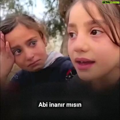 Betül Arım - 14.2K Likes - Birileri barışı başlatmalı, tıpkı savaşı başlattığı gibi. 👫🤝👭
Bir çocuk öldü demek kolay benim evladım öldü demeyi denesene. 😭😪
Öyle bir ağlasam
Öyle bir ağlasam çocuklar
Size hiç gözyaşı kalmasa.
Öyle bir aç kalsam
Öyle bir aç kalsam çocuklar
Size hiç açlık kalmasa.
Öyle bir ölsem
Öyle bir ölsem çocuklar
Size hiç ölüm kalmasa.
Aziz Nesin 👭🌿🤝👫🌿
Kuşlar gibi uçmasını, balıklar gibi yüzmesini öğrendik, ancak bu arada çok basit bir sanatı unuttuk. Kardeş olarak yaşamayı.
Martin Luther King
👫🌿👭
Barış hemen Şimdi. 📚🖍️🌿
#barış #savaşahayır #birlik #beraberlik #aziznesin #martinlutherking #betülarım