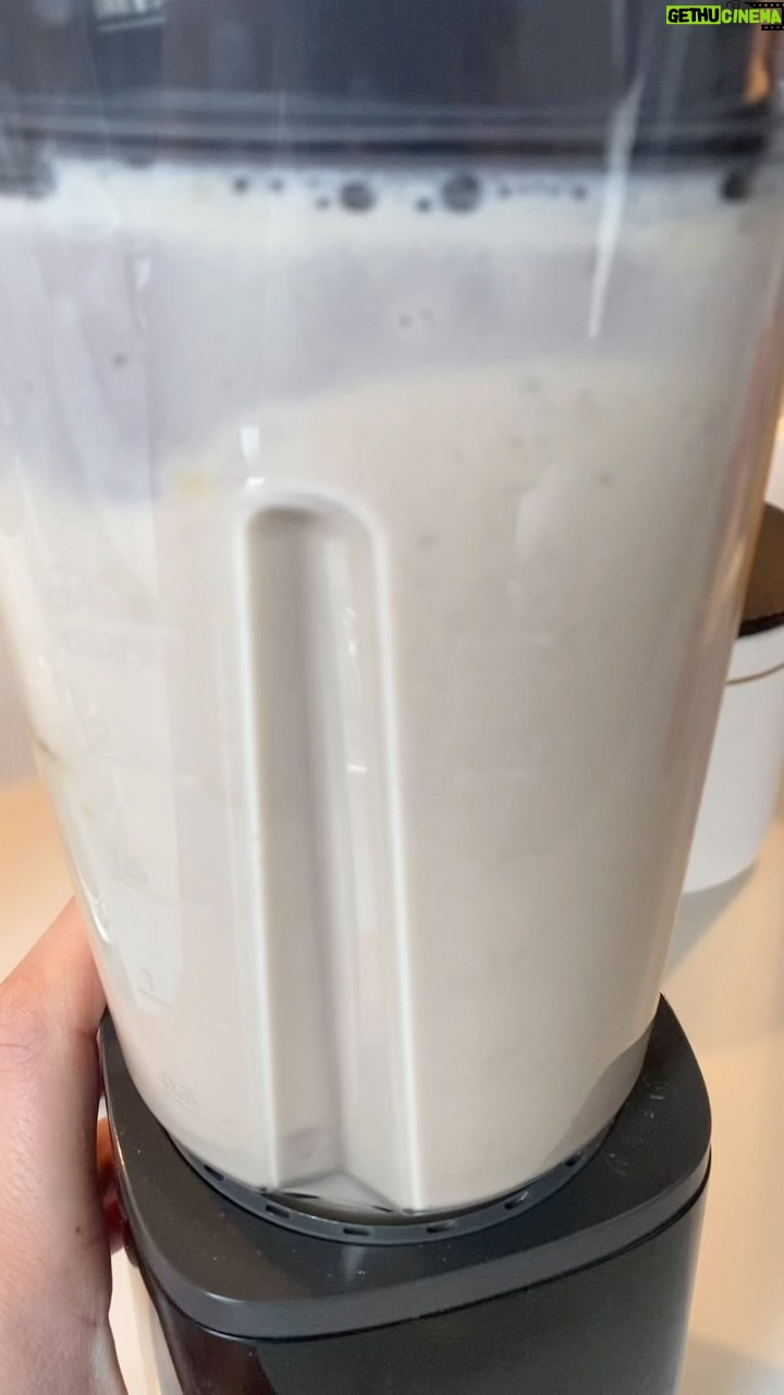 Beyza Şekerci Instagram - Beslenmemi kontrol altına almış olsam da tatlı ihtiyacım tamamen yok olmadı. Ama Lean Protein ile @leanfitbygame bir ara öğün yaparak hem o ihtiyacımı karşılayıp hem de uzun süre acıkmıyorum🙌🏻 🤸🏻♀️ Bir de lezzetli ki😋