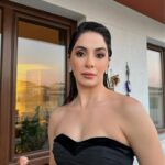 Beyza Şekerci Instagram – Dün gece, @prestijmeselesifilm galasından❤️ bir kez daha hayran oldum sana @hepileriengin muhteşemsin🥂

Styling @eylulyulker  @roomtr 🌻