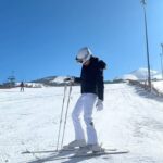 Beyza Şekerci Instagram - O zaman bu da bizden gelsin⛷️ Devamı çok yakında🎿 🎥 @iremyanik 🫶🏻