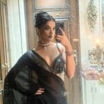Bhagyashri Borse Instagram – In the echoes of a world unkind,
Wars ignited, passions blind.
Yet, in your grace, a strength anew,
Wars were quelled for women like you.🖤