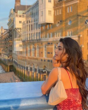 Bhagyashri Borse Instagram - In the darkest moments of night
You do not chase the sun

You just lie down
And hope to have a big dream
And trust that the world will move 
And the sun will find you.❤️