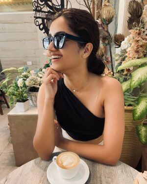 Bhagyashri Borse Instagram - Jus me vibin w my coffee ☕️