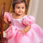 Bharatha Naidu Instagram - Mom and daughter first photoshoot🧿. My baby @laya_bharath across one year🫰. Happy to announce 👋👋. My baby model 🔥🔥🔥🔥 Thankyou so much whole team. Very comfortable and hygiene place. My daughter enjoy the circumstance... Pics : @ababycompanyindia Costume: @fascinodresses_by_shyn @shyn_fascino Makeup : @kayal_oviyam