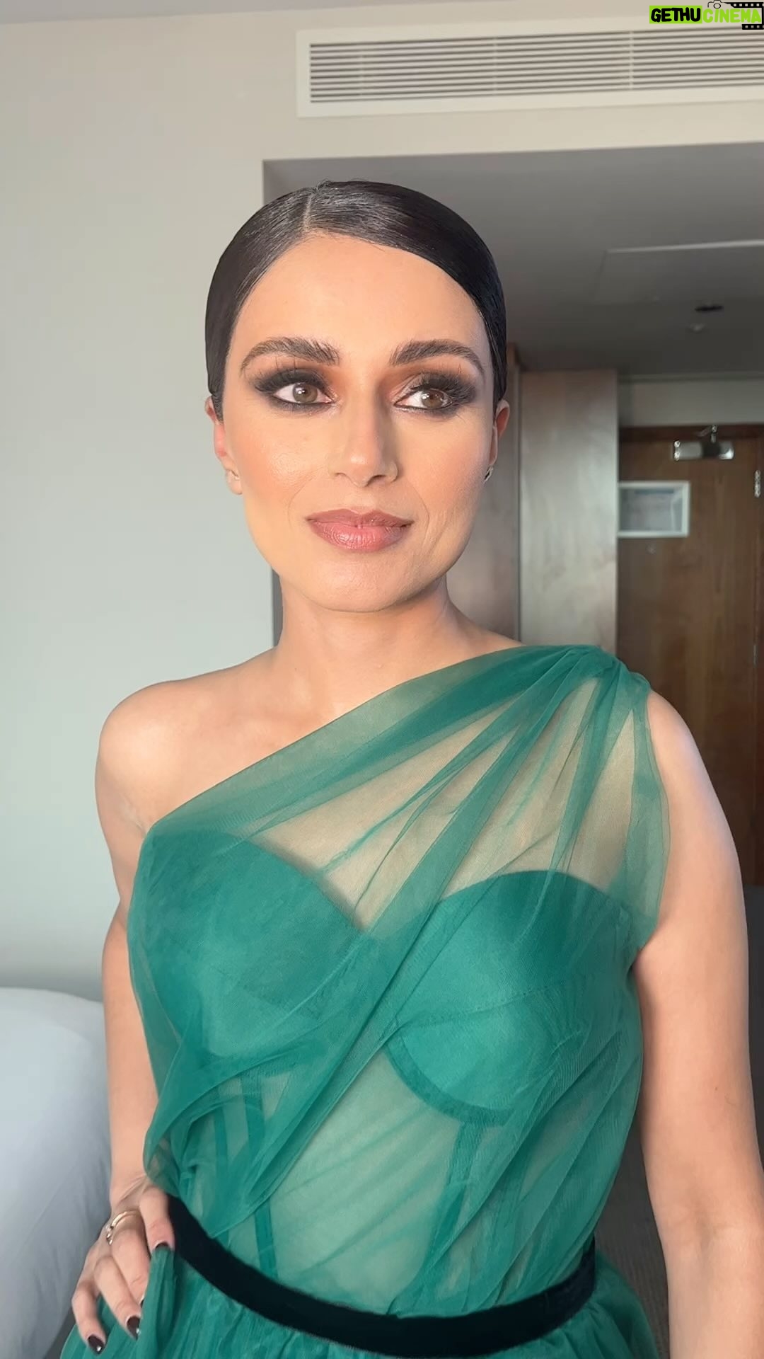 Bhavna Limbachia - 3 Likes - NTAs Glam - Dream Team
Make up - @rosiecerosiomakeup Hair- @johanjohn_
Skin prep - @sci_u
Brows - @stephlelkins
LVL - @skinpeckable