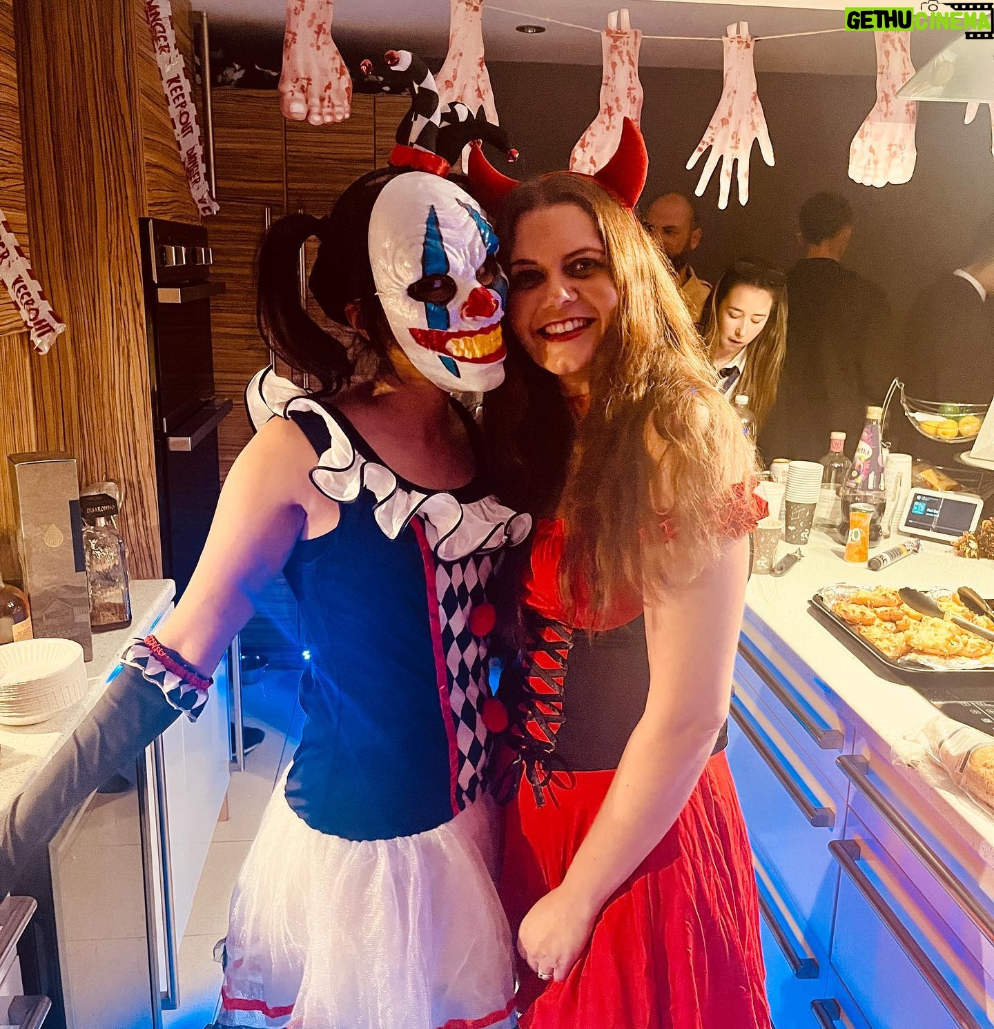 Bhavna Limbachia - 3 Likes - Last minute rummage in the loft for a costume.. pulled out an age 12-14 number 𤔠Happy Halloween š
.
.
.
.
.
.
.
.
#halloween