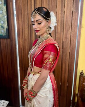 Bhavna Limbachia Instagram - ♥️🙏🏽🧿 
Obligatory Indian pics 

@shweta_simplicity_beauty 
.
.
.
.

#tamilbride #tamil #gujarati #gujaratibride #blessing #tamilblessing #mauritius