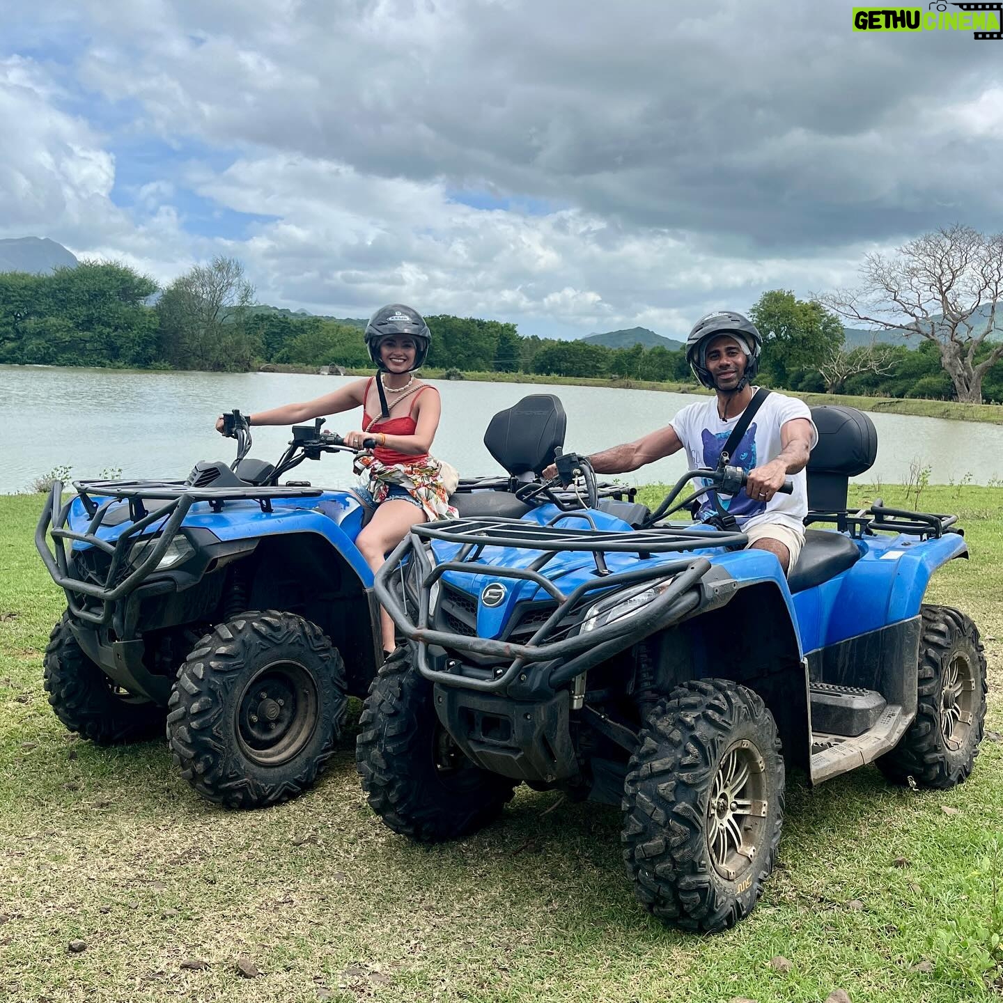 Bhavna Limbachia - 3 Likes - Casela Nature Park | Safari Quad Biking | 16/02/24
A very rocky but scenic route. Nature at itās best šæ
(Got a bit cocky in the last vid and nearly fell off š« )
ā„ļøšš½š§æ
#mauritius #caselanaturepark #safari #safariquadbiking #mauritiusš²šŗ