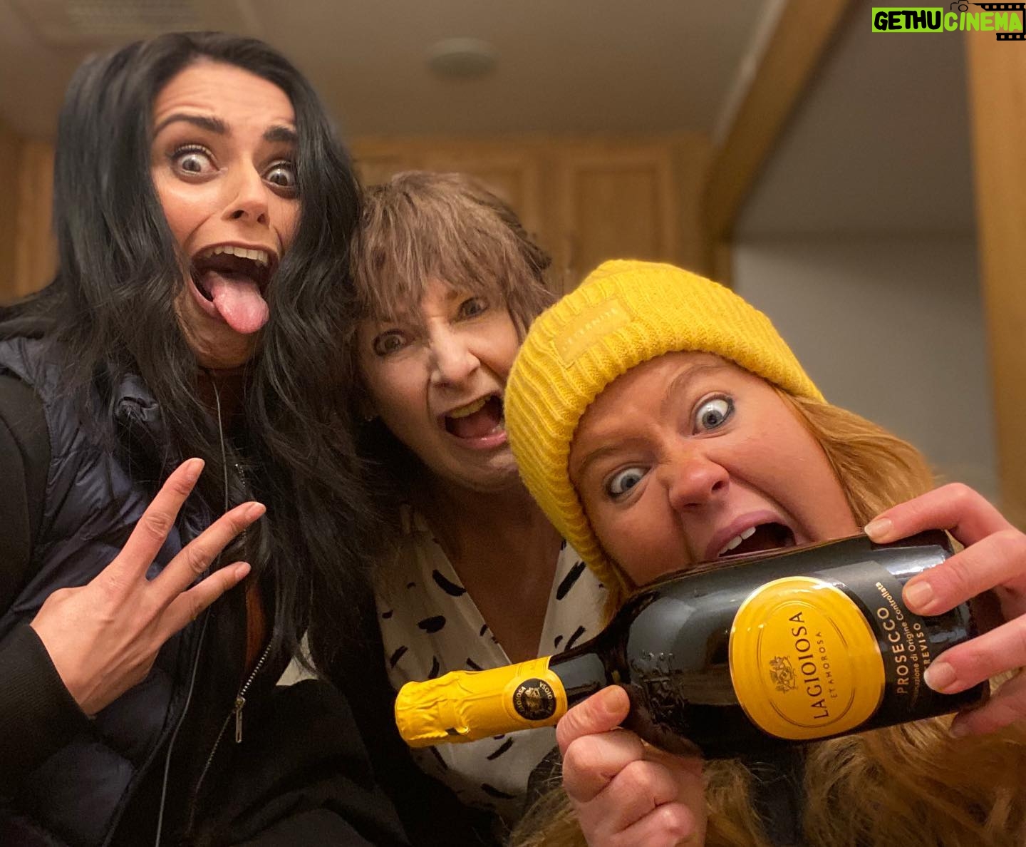 Bhavna Limbachia - 3 Likes - Inside No9
. throwback
.
.
.
.
.
.
#throwback #throwbackthursday #insideno9 #comedy #bbc #reeceshearsmith #stevepemberton #aidriandunbar