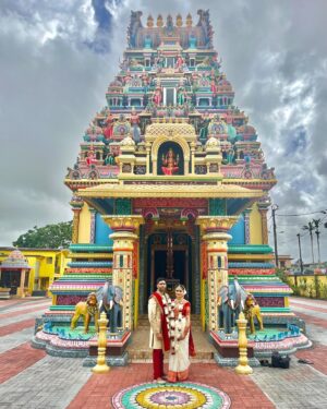 Bhavna Limbachia Instagram - 9.02.24 Finally had our Tamil wedding blessing in Mauritius 🙏🏽♥️🧿
.
.
.
.
.
.
#tamil #gujarati #tamilwedding #tamilblessing #tamilbride #tamilgroom #mauritius #mauritiustemples🇲🇺 #temple #kovil
