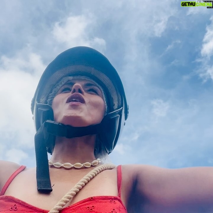 Bhavna Limbachia - 3 Likes - Casela Nature Park | Safari Quad Biking | 16/02/24
A very rocky but scenic route. Nature at it’s best 🌿
(Got a bit cocky in the last vid and nearly fell off 🫠)
♥️🙏🏽🧿
#mauritius #caselanaturepark #safari #safariquadbiking #mauritius🇲🇺