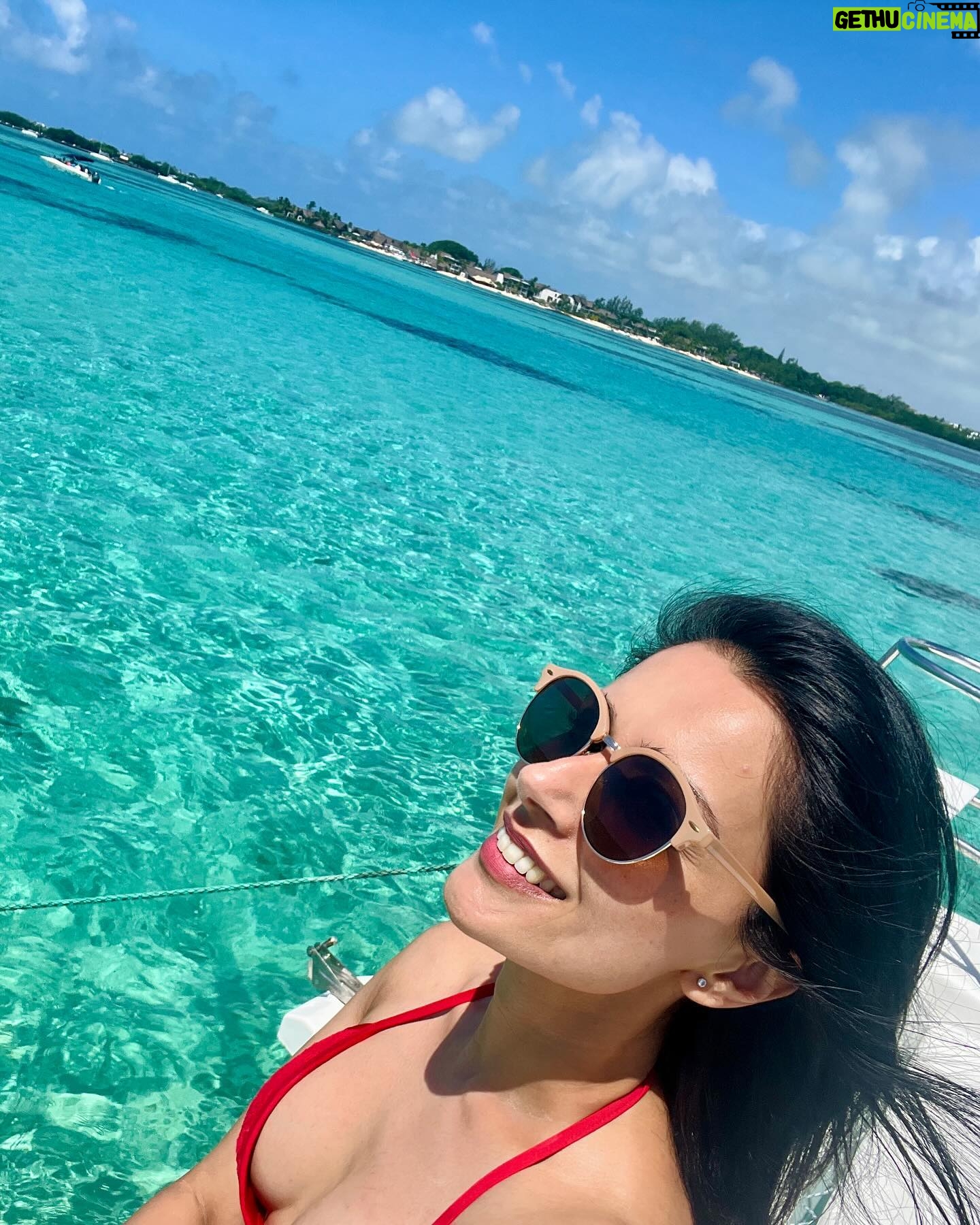 Bhavna Limbachia - 3 Likes - Catamaran Cruise from Blue Bay to Ile Aux Cerf
Snorkelling | Lighthouse Island | Swimming | Dolphin spotting | Shopping | Beach BBQ Lunch Ile Aux Cerf | Dancing | Waterfall
#mauritius #catamaran #catamarancruise #mauritiusš²šŗ ā„ļøšš½š§æ