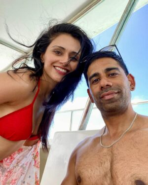 Bhavna Limbachia Instagram - Catamaran Cruise from Blue Bay to Ile Aux Cerf 
Snorkelling | Lighthouse Island | Swimming | Dolphin spotting | Shopping | Beach BBQ Lunch Ile Aux Cerf | Dancing | Waterfall 
#mauritius #catamaran #catamarancruise #mauritius🇲🇺 ♥️🙏🏽🧿