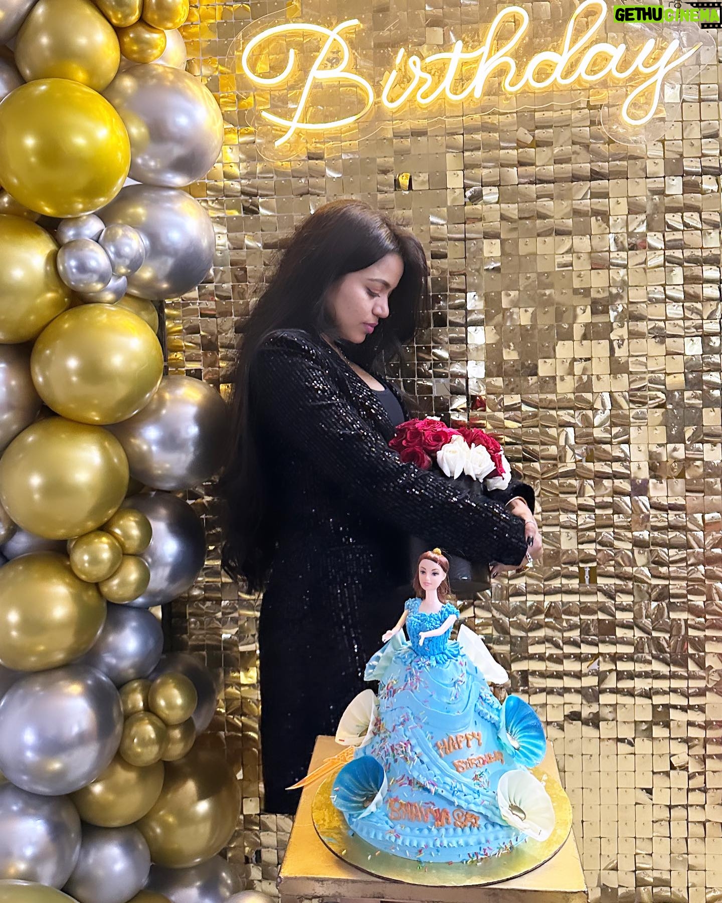 Bhavya Sri Instagram - It’s my birthday🖤14 Jan🖤♥️thank you for your love and support n your wishes♥️