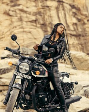 Bhoomi Shetty Instagram - Not all storms bring destruction,
Some bring liberation 🌟🧿
.
.
.
.
.
Photography @maidana.evaphotofilms 
Styling @_shilpa_hegde 
MUA @that_tyagi_girl 
Production @parashu.films 
.
.
.
.
.
.
.
.
#alittlebrowngirl #bhoomishetty #actor #biker #braids #hairgoals #royalenfield #ride #grip #motorcycle #motogirl #bikersofinstagram #sandalwood #tollywood #kollywood #mollywood