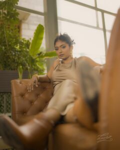 Bhoomi Shetty Instagram - 🌟 . . 🧿 . . . Photography @kaushik_yadavv Styling beingstyl Ast Styling @whyduggsss MUAH @beautyrush_by_avantika Outfit @zara Jewellery @alohabyhost . . . . . . . . #alittlebrowngirl #bhoomishetty #actress #biker #photoshoot #gratidão #lookinspiração #photooftheday #explorepage #loveislove #london #girlpower #styling #makeupideas #outfitoftheday #eyes