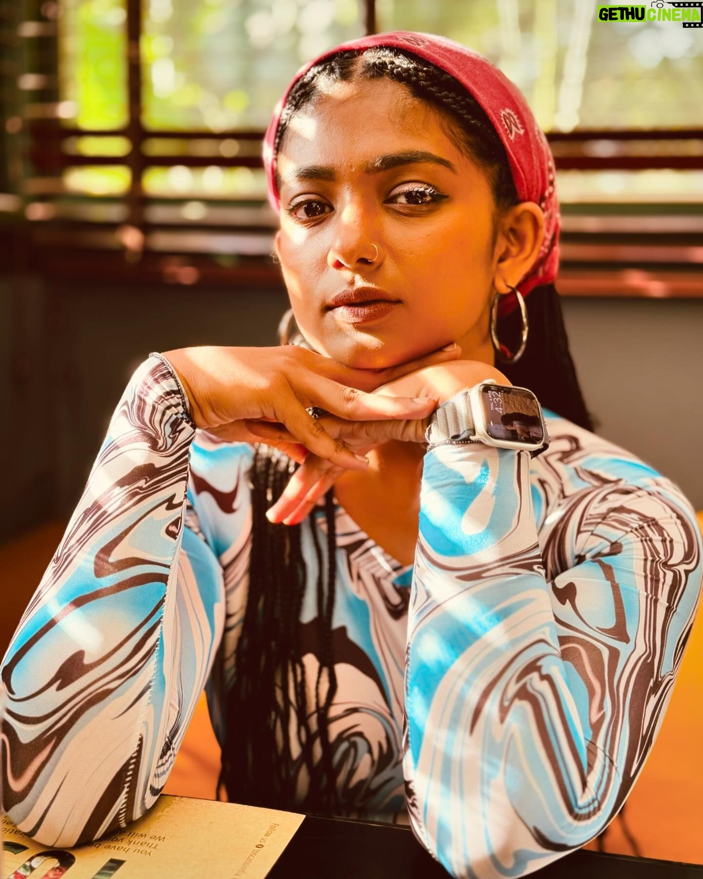 Bhoomi Shetty Instagram - Once in a while, blow your own mind: . 🧿 . . Photography @deepsmhali . . . . . . . . . #alittlebrowngirl #bhoomishetty #biker #braids #hairtransformation #outfit #explore #instagram #photoshoot #photooftheday #jayanagar