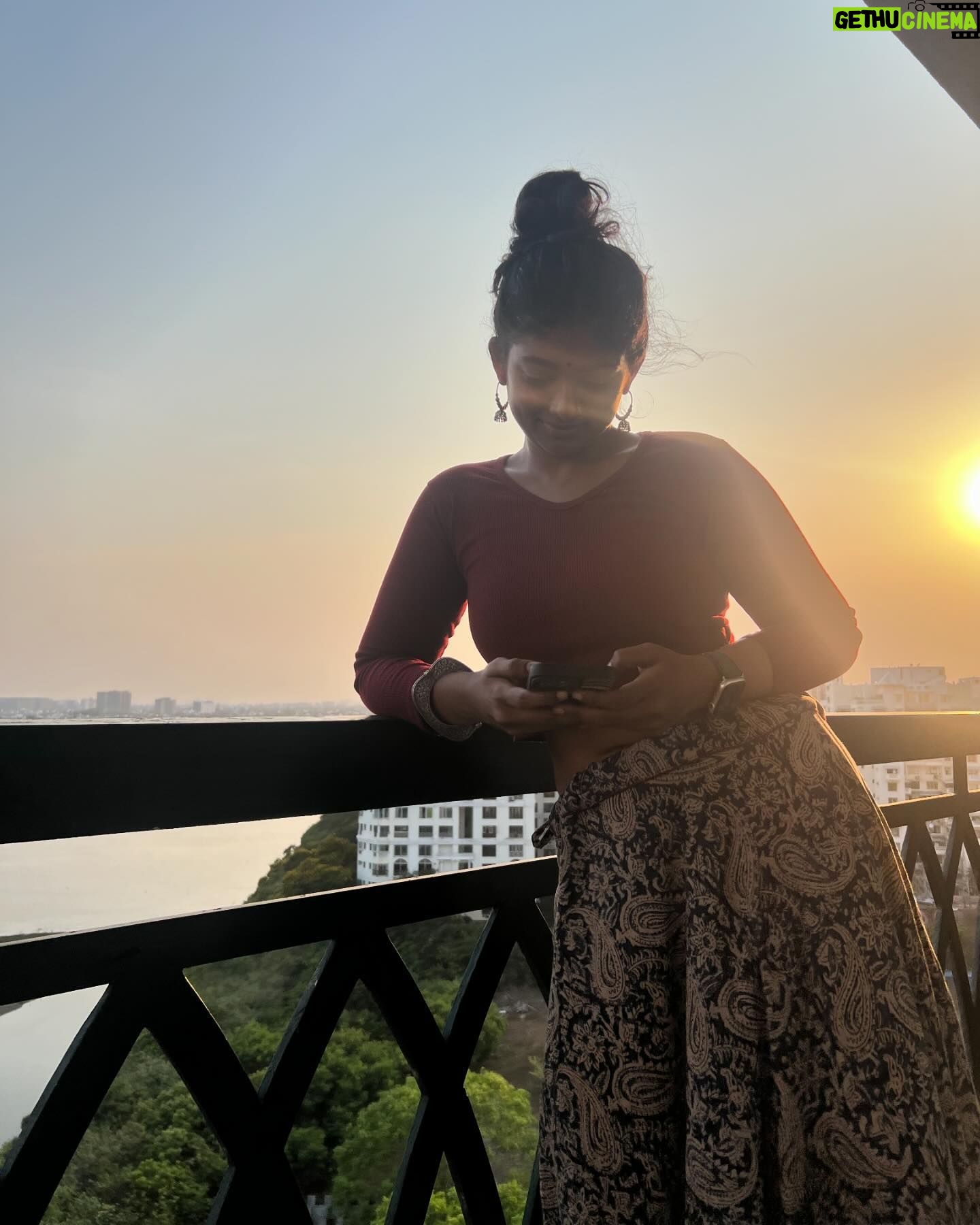 Bhoomi Shetty Instagram - STAR⭐️🧿 . . . . . . . . . . . #alittlebrowngirl #bhoomishetty #actress #biker #indianwear #indianart #artist #smile #explorepage #goodvibes #healthylifestyle #krishna #skinglow #goldenhour
