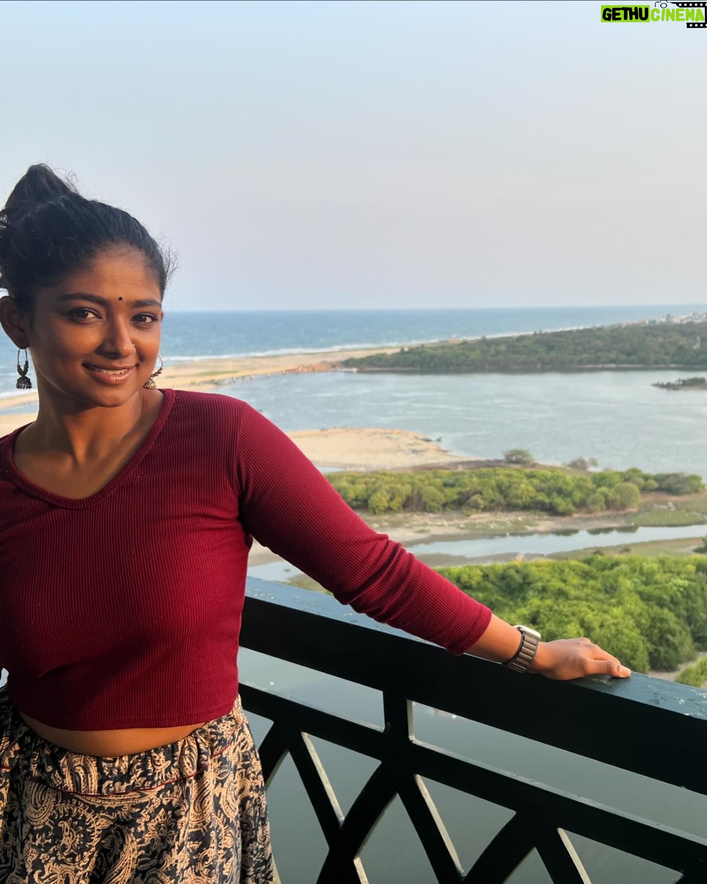 Bhoomi Shetty Instagram - STAR⭐️🧿 . . . . . . . . . . . #alittlebrowngirl #bhoomishetty #actress #biker #indianwear #indianart #artist #smile #explorepage #goodvibes #healthylifestyle #krishna #skinglow #goldenhour