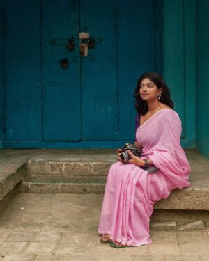 Bhoomi Shetty Instagram - The stars nodded,
The ocean agreed,
The flowers chorused,
"Bloom now---bloom free".
-------rise again. 
.
.
.
📸 @balajimanoharphotography 
.
.
.
.
.
.
.
.
.
.
#alittlebrowngirl #bhoomishetty #actress #biker #saree #photooftheday #photowalk #grateful #traditional #girlnextdoor #digitalart #flowers #viral
