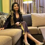 Bhoomi Trivedi Instagram – I Love conceptualising outfits & giving vision to a look for any occasion which has multiple layers to define. 

With my styling partners : 

Stylist : @styledbysujata
Style Team:@rvntkay, @_shivanya.m_, @ashwinishajigeorge13 
Outfit:custom
Neckpiece: @js_jewellery_online