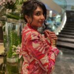 Bhoomi Trivedi Instagram - 🦩 Outfit:- @mandirawirkhq Jewellery :- @dipitreats