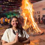 Bhoomi Trivedi Instagram – #shubhkamnayein 🙏🙏 #HappyHoli #holikadahan