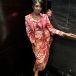 Bhoomi Trivedi Instagram - 🦩 Outfit:- @mandirawirkhq Jewellery :- @dipitreats