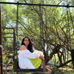 Bhoomika Mirchandani Instagram - Swinging in midst of nature 🌴💚