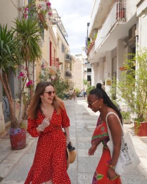 Bianca Salgueiro Instagram - This is Diena. You can't keep a straight face next to her. She laughs hard, talk loud and don't take life seriously.
Love you, girl! Joyeux Anniversaire !