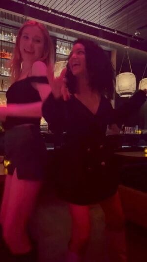 Bianca A. Santos Instagram - I checked the odds and I placed my bet 🍤 @venetianvegas