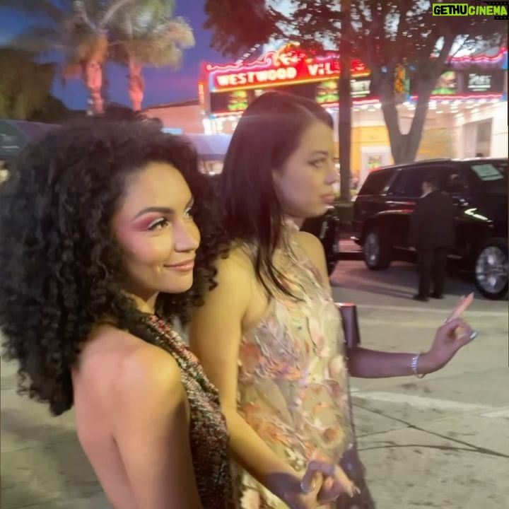 Bianca A. Santos Instagram - P R O U D of @ambermidthunder. What an incredible journey you’ve had so far. This film is about a young, determined, indigenous woman that against the odds and expectations, believes fiercely in herself. I couldn’t think of a better person to embody Naru. You’re an inspiration and a badass, I’m so lucky to call you a sister and friend @ambermidthunder. Watch #Prey @predator on #Hulu