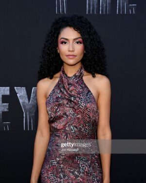 Bianca A. Santos Instagram - P R O U D of @ambermidthunder. What an incredible journey you’ve had so far. This film is about a young, determined, indigenous woman that against the odds and expectations, believes fiercely in herself. I couldn’t think of a better person to embody Naru. You’re an inspiration and a badass, I’m so lucky to call you a sister and friend @ambermidthunder. Watch #Prey @predator on #Hulu