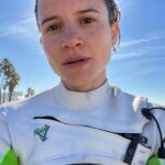 Bianca Comparato Instagram - meses atrás surfing in the USA…. naquele mar gelado.
