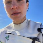 Bianca Comparato Instagram - meses atrás surfing in the USA…. naquele mar gelado.