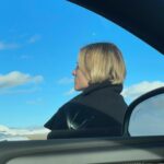 Bianca Comparato Instagram - acho que eu passo muito tempo no carro. mas eu gosto. “People don’t take trips, trips take people.” John Steinbeck