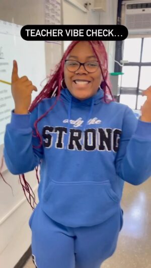 Bianca Golden Instagram - Friday Vibe Check ✨ ✨ 
#teachersofinstagram 
#blackteachersofinstagram 
#VibeCheck
#blackteachers 
#MeekMill