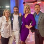 Bibiana Fernández Instagram - En @tardeartv pasando la tarde, feliz día a todas @susanadiazandalucia @jennyllada @albertosotillos @frankblanco_oficial