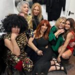Bibiana Fernández Instagram – Momento que quedan grabados a sangre 🩸 
Ya no sé cuánto tiempo pasó, pero voy a saco, combinando distintos menesteres, tengo la sensación de que las cosas me atropellan, es como si terminara de comer y ya estuviera en los tacos de salida hacia otro lugar, feliz domingo familia ni respondo, pero es falta de tiempo no de ganas, hoy es mi único dia de descanso e intentaré dejar un tiempo para estudiar 🤷‍♀️💋