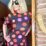Bibiana Fernández Instagram – Yo ya estoy preparada, un guiño a @isabel_pantoja_martin y a la feria de Sevilla 😜🌹 
👗 mi @maria_escote