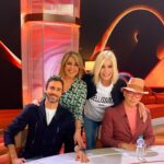 Bibiana Fernández Instagram – Tengo que subir las dos porque @frankblanco_oficial no está en una y @borisizaguirre con ese sombrerito bello en la otra @susanadiazandalucia @albertosotillos y yo nos apuntamos a todo, feliz finde buena feria a los sevillanos y yo a tomar el sol en casa con el resto de la manada 😜🥰