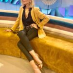 Bibiana Fernández Instagram - Buenos días familia, aquí al pie del cañón, soy la resistencia desde @vamosaver_tv con amor 💋