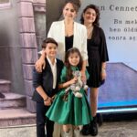 Bihter Dinçel Instagram – Yeni yolculuğumuzun ilk gecesinden🌹
#yürekçıkmazı 🌹
@yurekcikmazitrt 
@trt1 
@goldfilmyapim