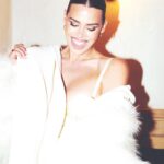Billie Piper Instagram - 13/09/23 The pelican Celebrating friendship @zannarassi and a face full of makeup. #milkmakeup #milkmakeup Hours of input from Queen @rebeccacorbinmurray Queen @monaleannemakeup Queen @naokawakamihair Queen @charlottehabibi Dress @atelierbordelle Faux fur @mithridate.official Shoes @jimmychoo Jewels @_jennybird