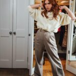 Billie Piper Instagram - OOO #scoop on now @netflixuk 📸 @bella_bradbury