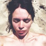 Billie Piper Instagram - Hun damage ☀️🌞